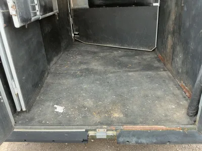 USED 2004 SUNDOWNER SUNLITE 727 TANDEM AXLE