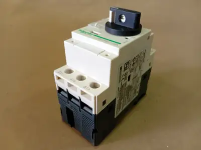 NEW SCHNEIDER ELECTRIC GV2P06