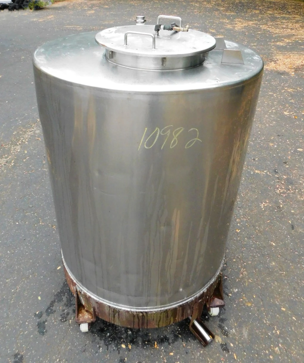 USED PERMA SAN 580 GALLON