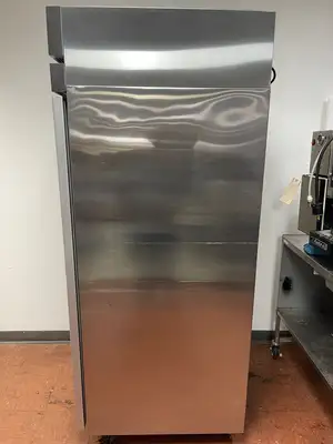 Used Hoshizaki Used 27 1/2" Hoshizaki R1A-FSL Stainless Solid Door Reach-In Refrigerator - TH3 Refrigerators Illinois US | Falcon Restaurant Supply #1373729