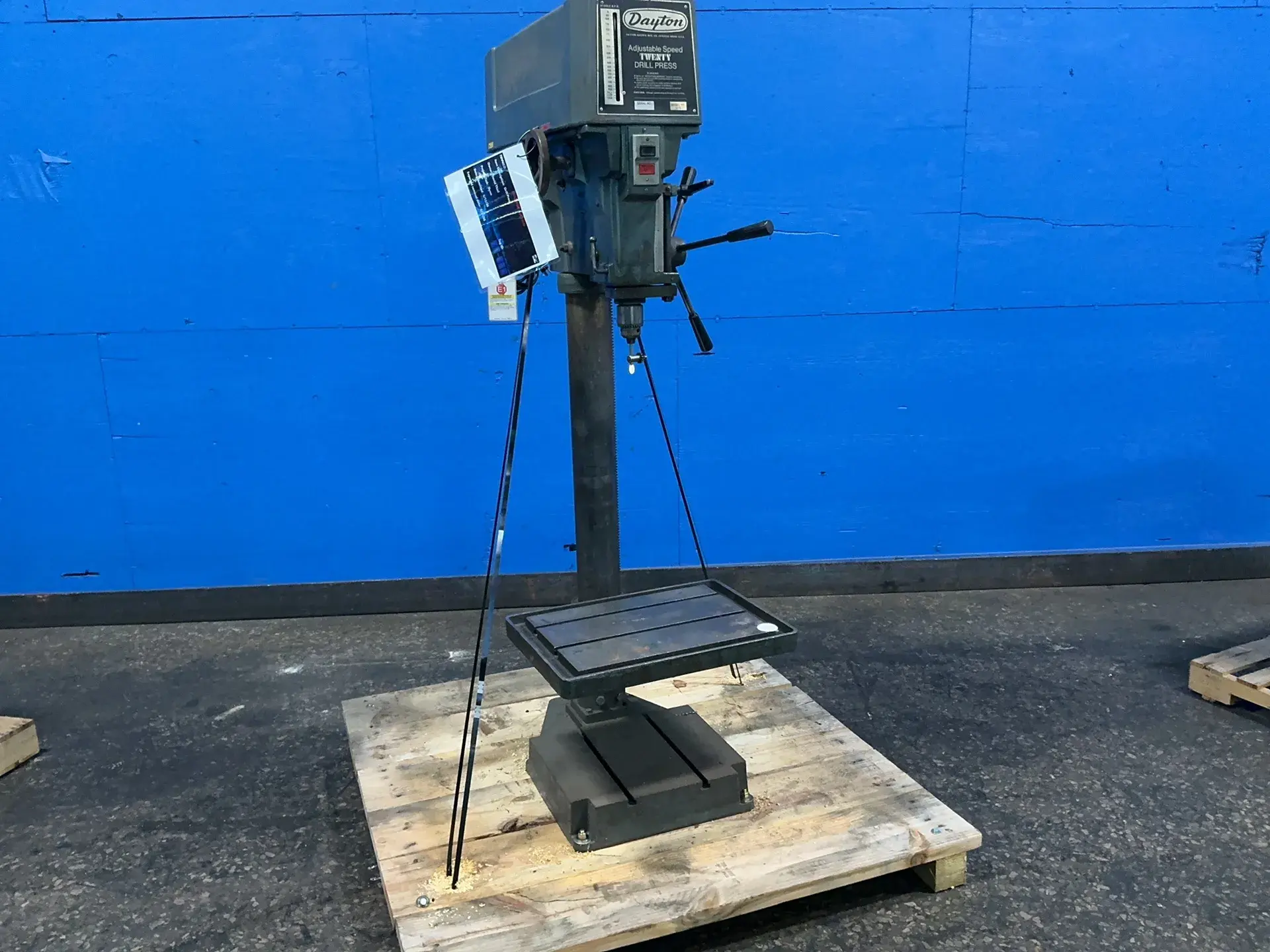 Used DAYTON 3Z713 Heavy Duty & Sensitive Single Spindle Drills Ohio US | HGR 24 #1443246