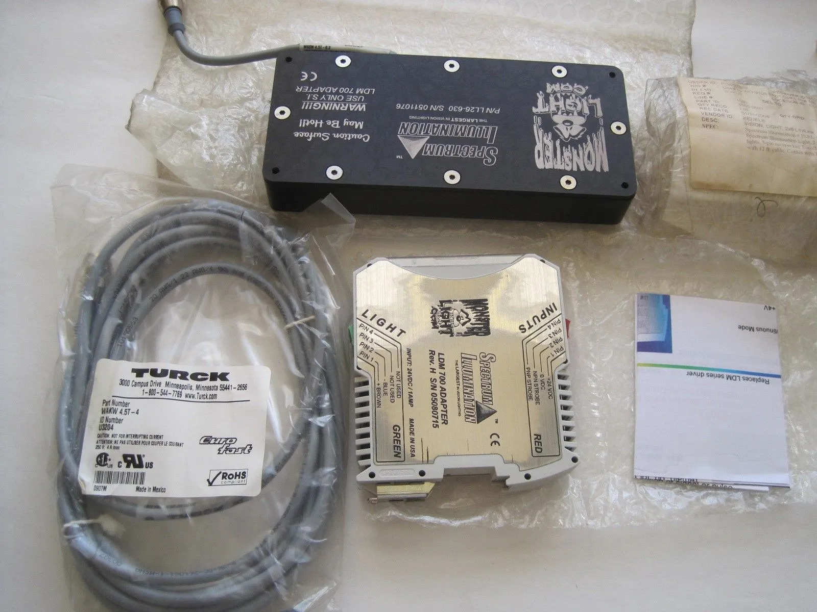 NEW SPECTRUM LL26-630 ILLUMINATION LIGHT LDM 700 AND CABLE LL26630