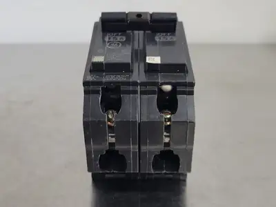 Used GENERAL ELECTRIC THQB215 Switchgears British Columbia CA | Lenmark #241599