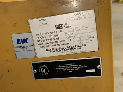 CATERPILLAR EC25K, 5,000 LB. 48 VOLT ELECTRIC FORKLIFTS W/CASCADE SHEET-SAV PUSH/PULL EXTENSION FORK ACCESSORY