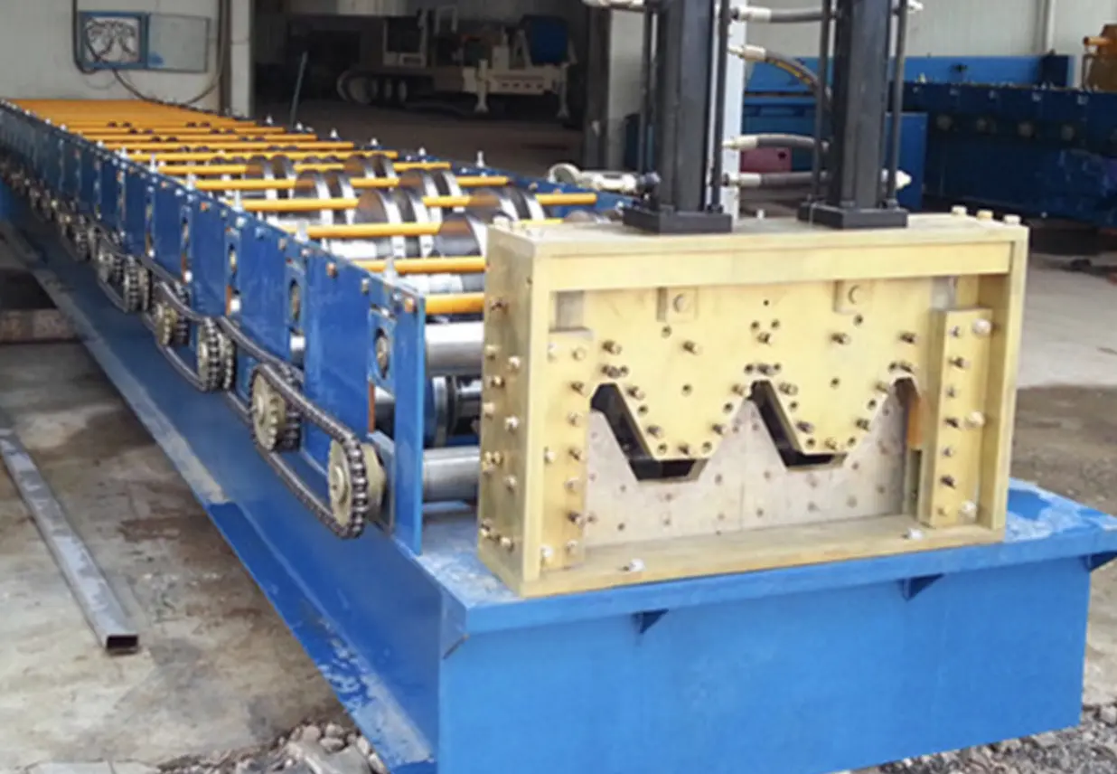 Double Groove Multiple Shape Roll Forming Machine in China