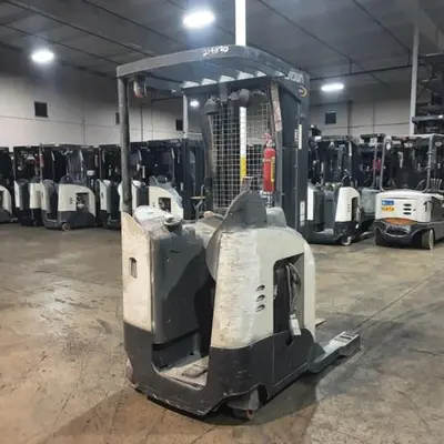 USED 2019 CROWN RR5725-45