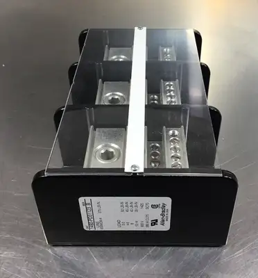 USED Allen-Bradley 1492-PD31123