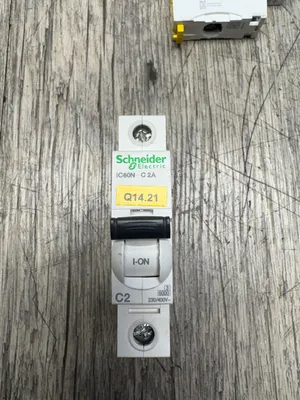 SCHNEIDER A9F74102 A9F74101 Electrical/PLC/Automation | ESS Industrial Equipment Sales (7)