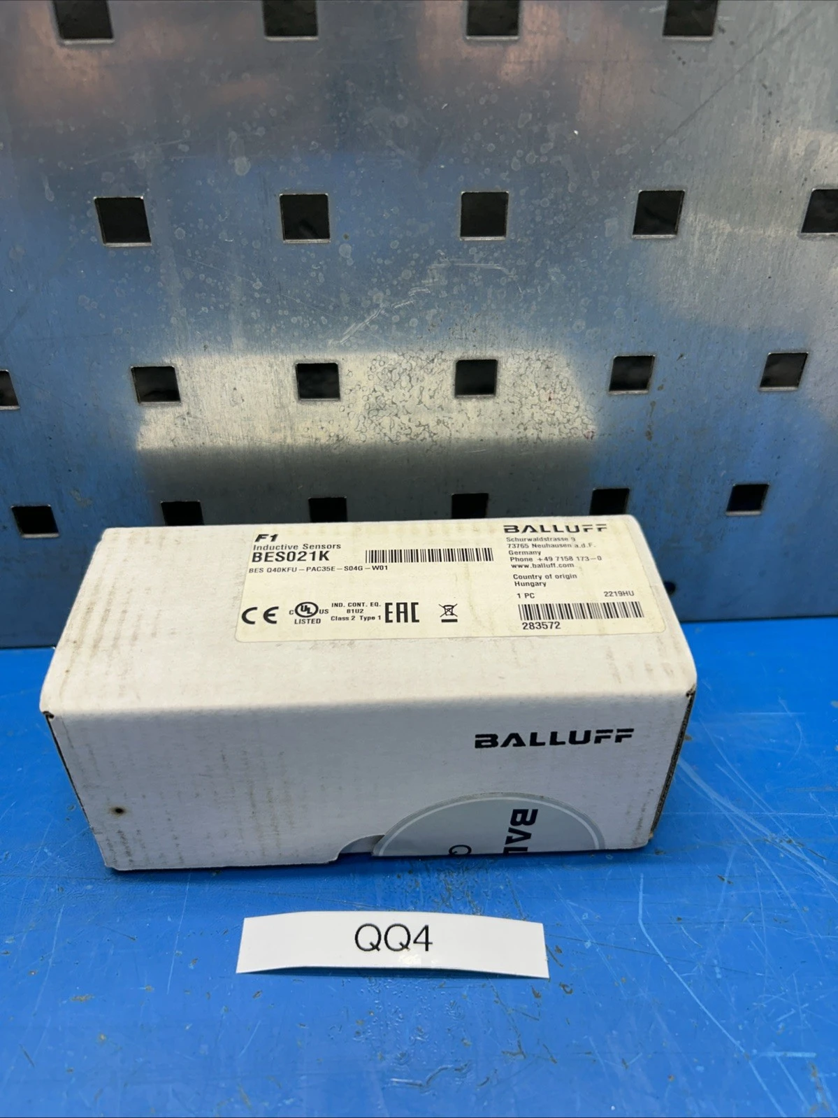 NEW Balluff BES021K
