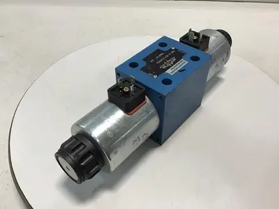 USED REXROTH 4WE10J32CG24N9Z4