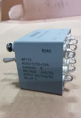 Used AIRPAX AP112 M39019/05-244 Switchgears British Columbia CA | Lenmark #244465