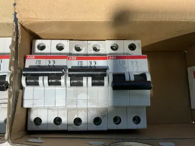 Used ABB S 202 C32 Circuit Breakers Ohio US | HGR 24 #1462225