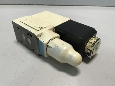 USED VICKERS DG4V-3-2AL-M-U-HL7-60