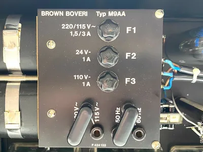 F 100904 R1 HE810657-318/2 M9AAa | BBC Brown Boveri  - For parts or not working