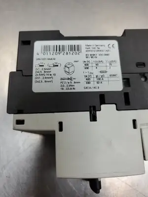 USED Siemens 3RV1021-4AA10 Circuit Breaker, 16A