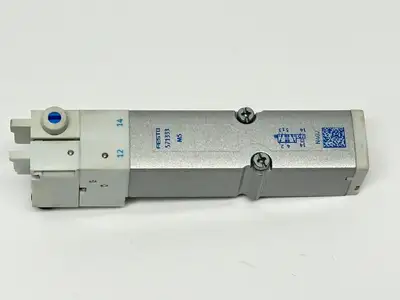 VMPA2-M1H-MS-PI | Festo  Air Solenoid Valve 571333 - Used
