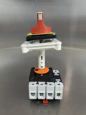 USED Schneider Electric V4 80A Rotary Switch w/VZ4 Auxiliary Contact