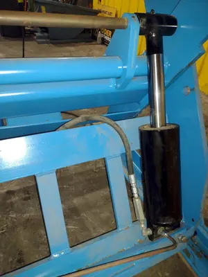 4,000 LBS X 72" X 72" LIFT PRODUCTS MODEL #LPT4W-040-36 HYDRAULIC SCISSOR LIFT TABLE: YOBRO #24987
