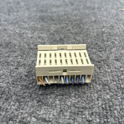 Used Siemens 8WA1 011-0DF21 Terminal Blocks California US | Davliegogo LLC #1706688