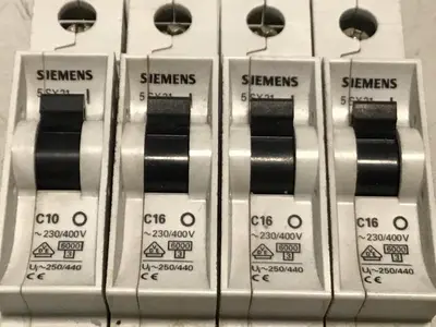 USED SIEMENS 5SX2C10 C16
