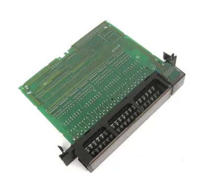 GE FANUC IC697MDL250F 32 POINT INPUT MODULE