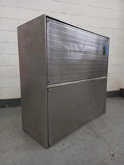 Used _UNKNOWN_ _UNKNOWN_ Laminar Flow Hoods MX | UNION STANDARD EQUIPMENT CO. #133911