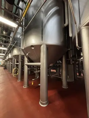 1995 MUELLER 16,600 GALLON Stainless Steel Tanks | Perry Equipment (1)