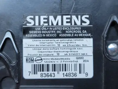 Used SIEMENS Q220 Switchgears British Columbia CA | Lenmark #835715