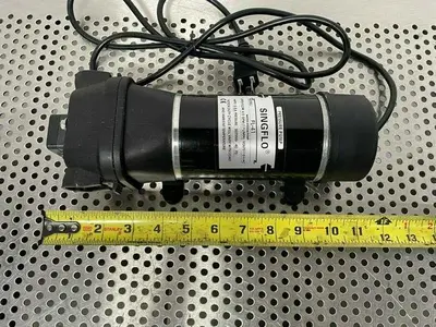 USED SINGLO FL-41 WATER SYSTEM PRESSURE DIAPHRAGM PUMP 4.5 GPM 17L / MIN