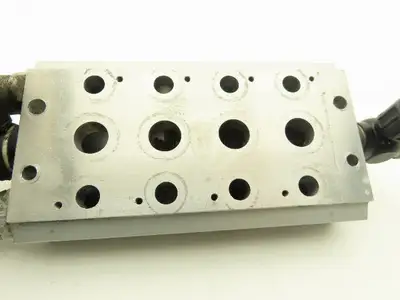 Concordia Fluidtecknik Pneumatic 4 Station Aluminum Manifold Block 3/8" NPT