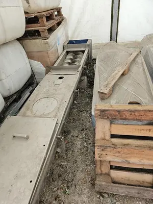 USED HOSOKAWA TWO-STAGE PLASTIC SHREDDING AND GRANULATION SYSTEM