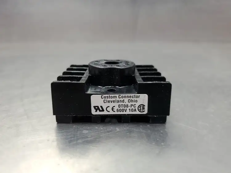 Used Custom Connector 0T08-PC Relay Socket Base, 600V, 10A, 8 Pin Relays & Switches | Palmetto Automation #1155224