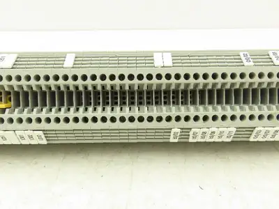 Allen Bradley 1492-J3 Terminal Block & 1492-J6 With 1 DIN Rail 800V Lot of 108