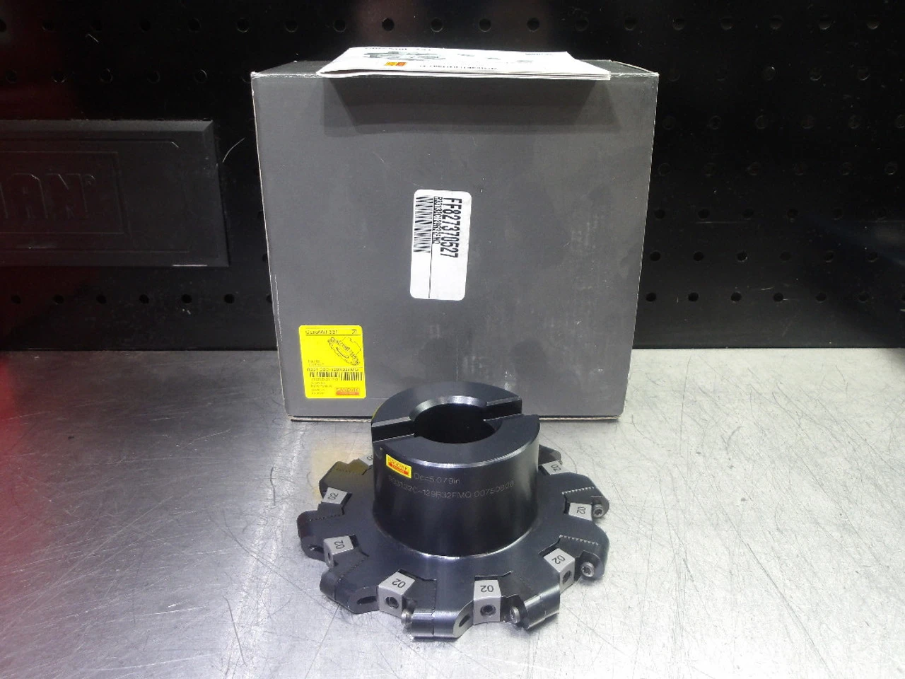 Sandvik 1/2" Slot Milling Cutter 1.25" Arbor R331.32C-129R32FMQ (LOC2647B)