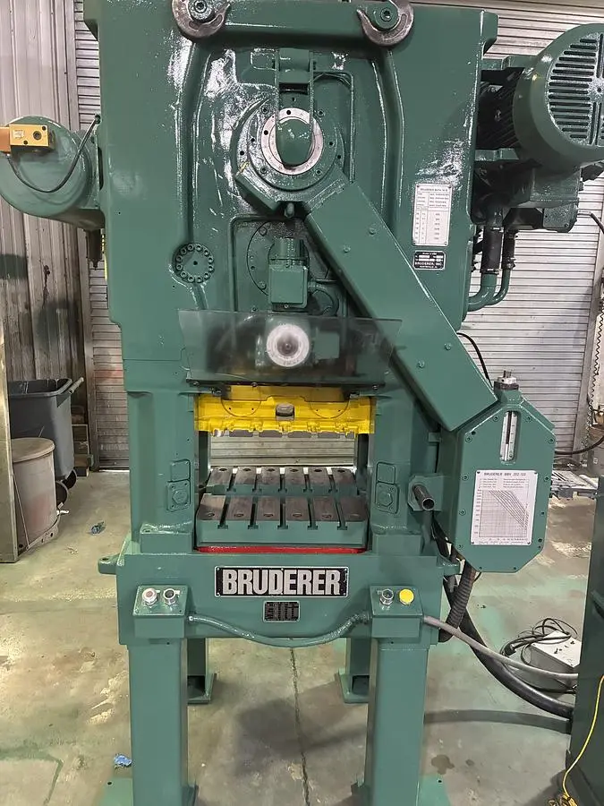 USED 1985 BRUDERER BSTA 30II