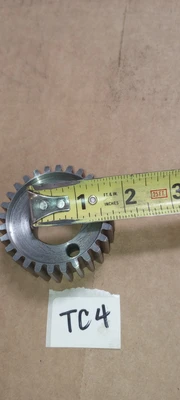 NEW Dusenbery 635667 Reversing Jack Shaft Gear