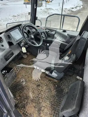 USED 2017 BELL B40E