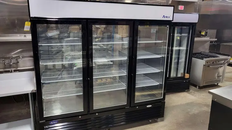 Used ATOSA ATOSA MCF8728GR # DOOR FREEZER MERCHANDISER Freezers British Columbia CA | Surrey Food Equipment #434961