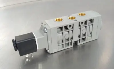AVENTICS 0820023026 Pneumatic Directional Valve spot Loc6C1
