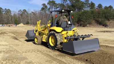 USED 2014 New Holland U80