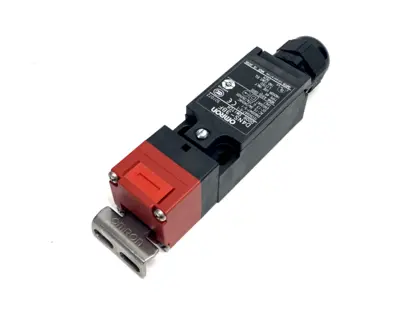 USED OMRON D4NS-3BF