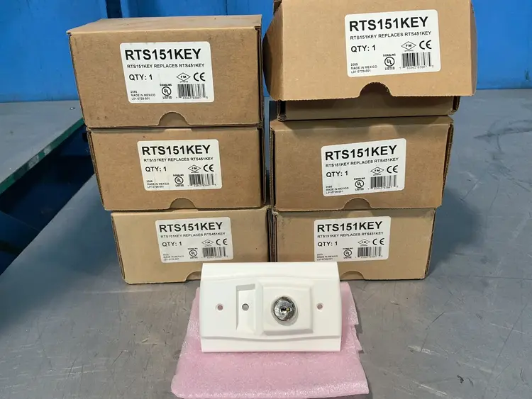 Used SYSTEM SENSOR RTS151KEY Relays & Switches Ohio US | HGR 24 #1478143
