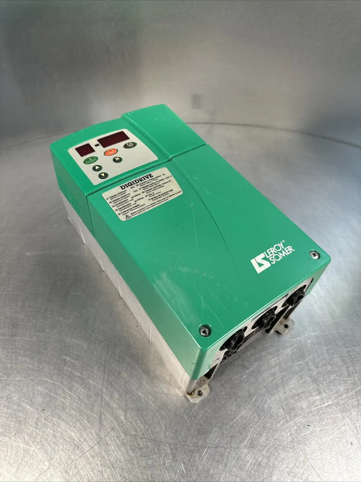 USED Control Techniques SE 23400300 SE4.5T 3.0kW