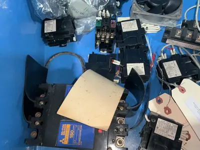 Used _UNKNOWN_ _UNKNOWN_ Circuit Breakers Ohio US | HGR 24 #1324359