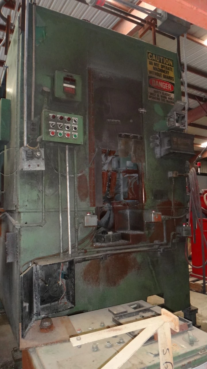 Slug Saw, Guide Engineering