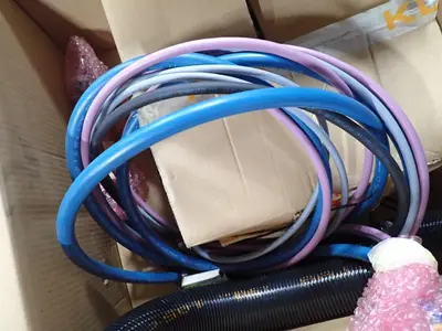 Hoses And Hose Mounting