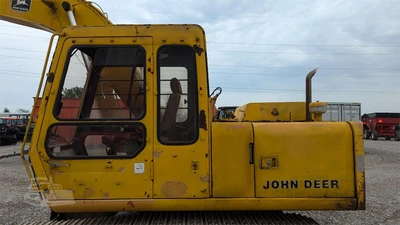 USED 1988 DEERE 490D