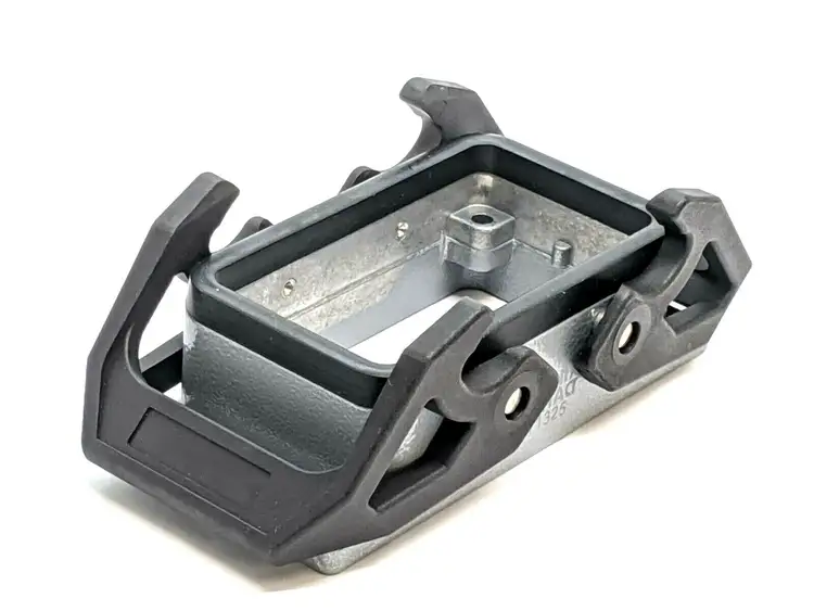 Used PHOENIX CONTACT HEAVYCON B10 PANEL MOUNTING BASE HOUSING Misc Industrial Equipment | Maverick Industrial Sales #1114918