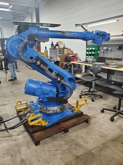 Used 2011 YASKAWA MOTOMAN MH165-100 Robots Ohio US | Six Axis Solutions #397805