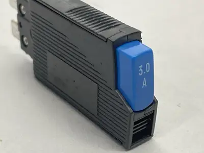 Used Morsettitalia Thermal Circuit Breaker 1-Pole 3A 250VAC 72VDC LOT OF 2 Circuit Breakers Michigan US | Maverick Industrial Sales #1394550